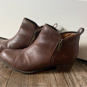 Bongo Size 8 Brown Leather Booties